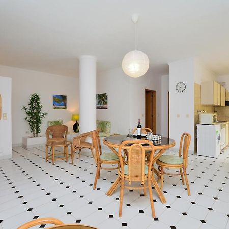 Palmeiras Beach Apartment กอสตา ดา กาปาริกา ภายนอก รูปภาพ